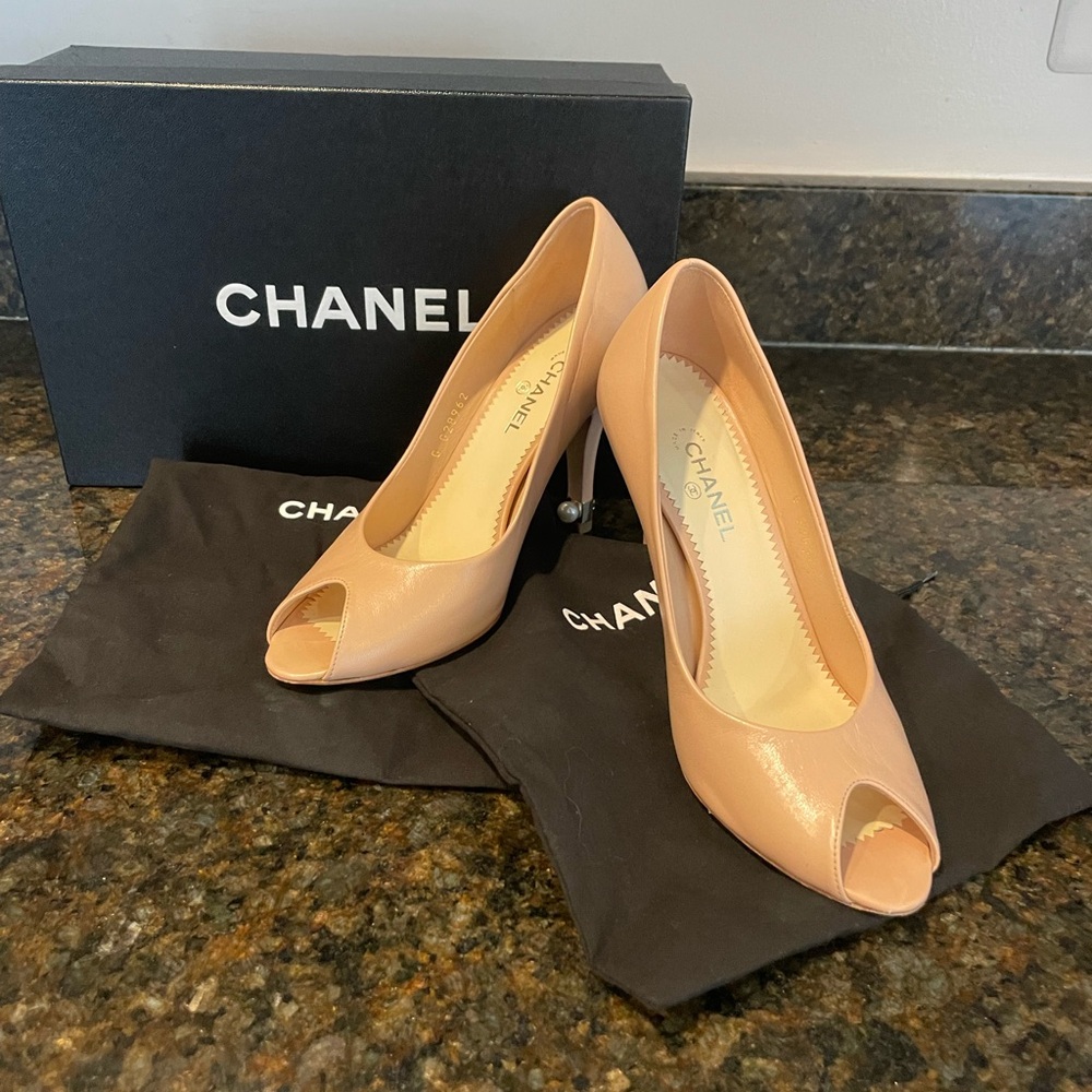 CHANEL Peeptoe Pumps